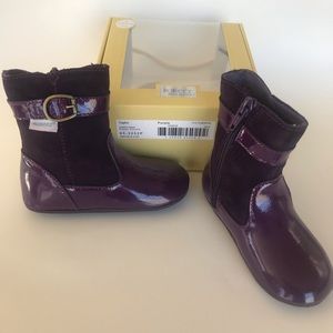 Robeez mini shoez purple Sz 5. 12-18 months girls
